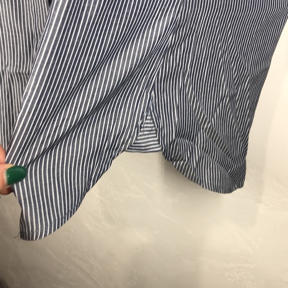 Express blue and white stripe button down blouse size xs - Picture 4 of 10